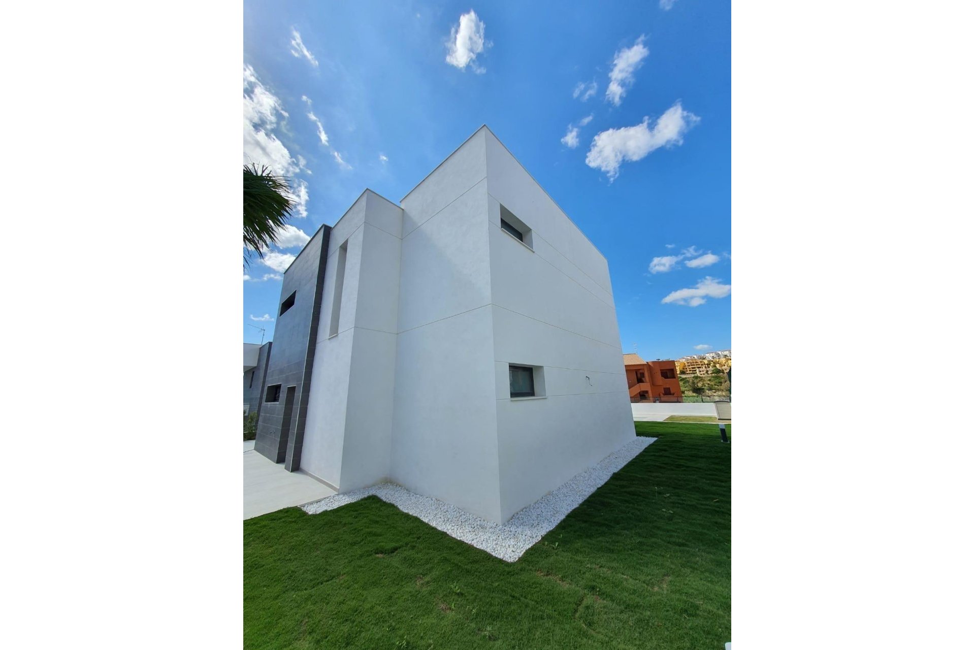 Obra nueva - Villa -
Manilva - La Duquesa