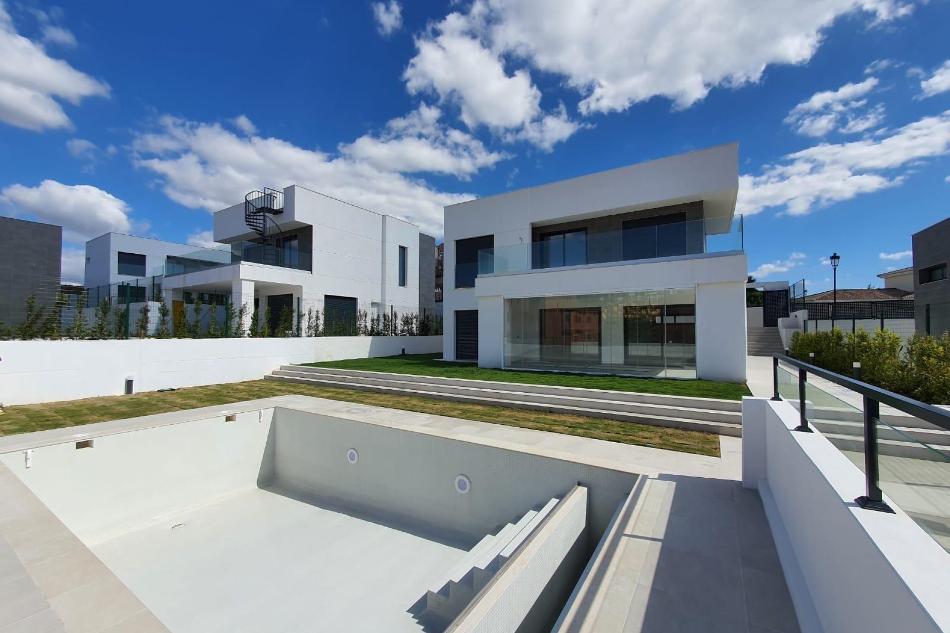 Obra nueva - Villa -
Manilva - La Duquesa