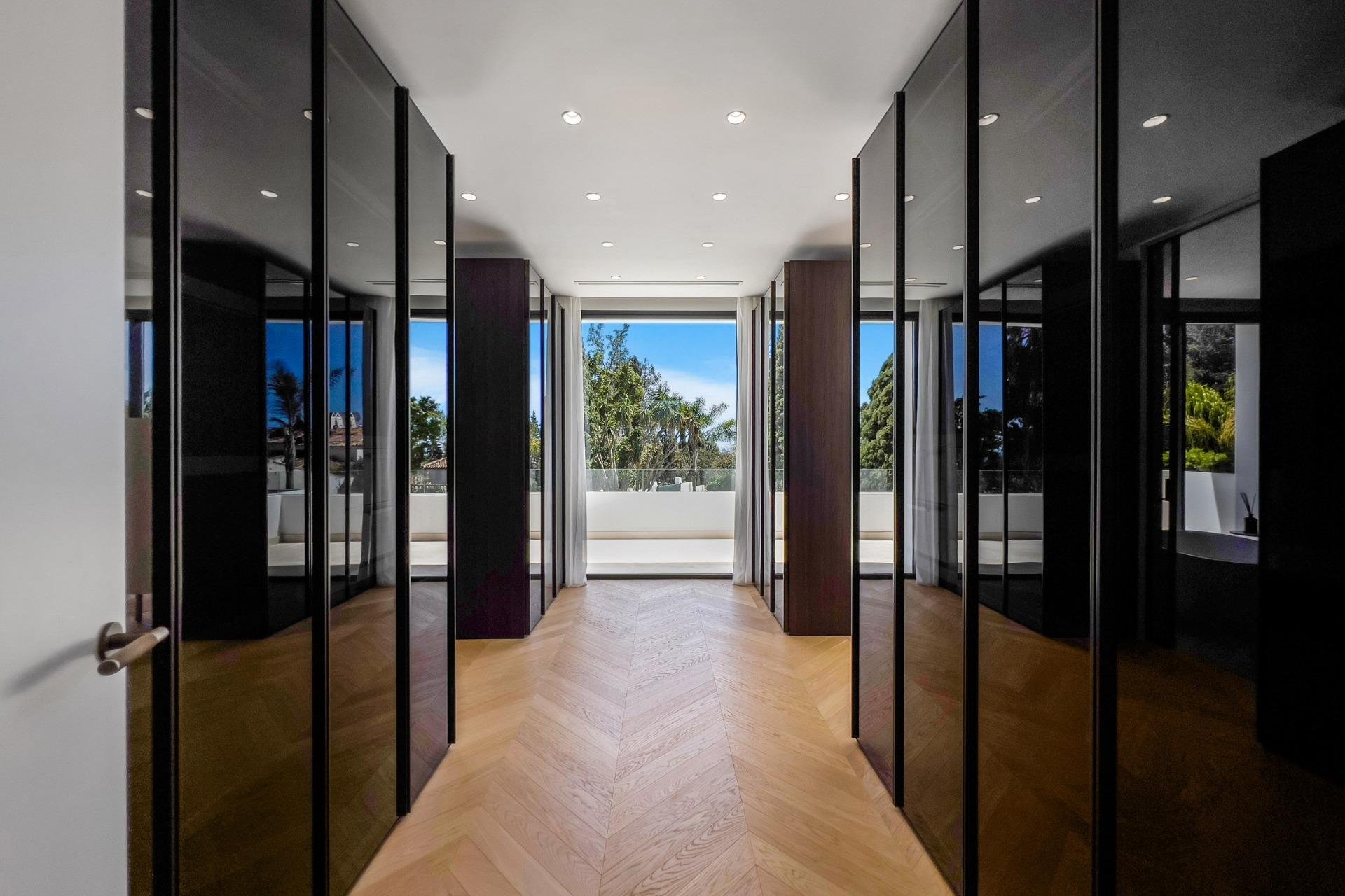 Obra nueva - Villa -
Marbella - Lomas De Marbella Club