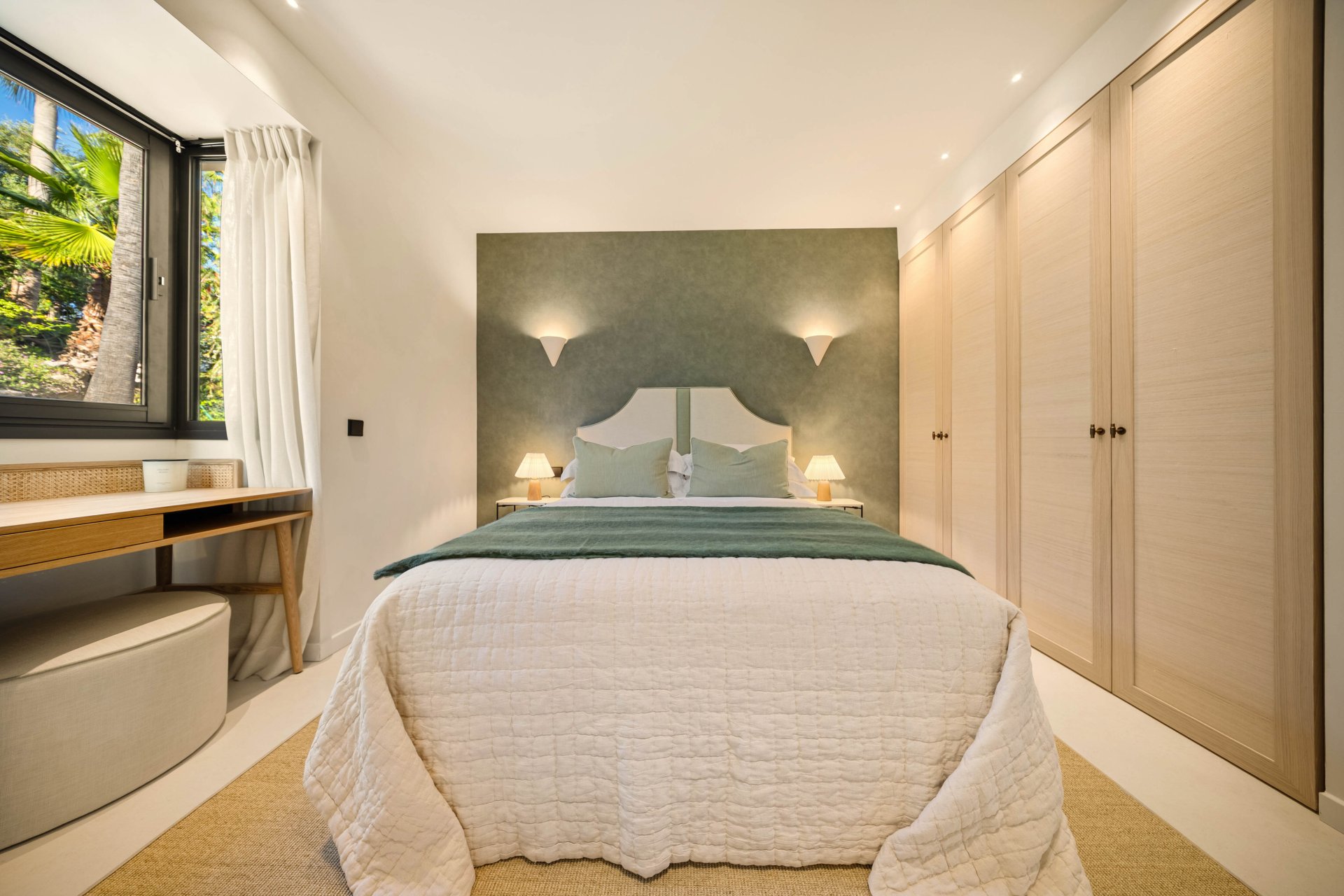 Obra nueva - Villa -
Marbella