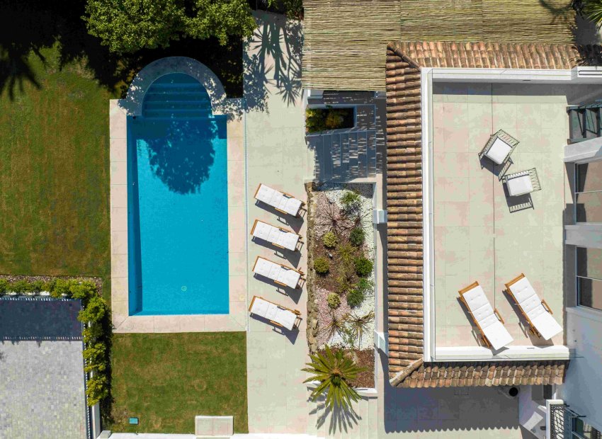 Obra nueva - Villa -
Marbella