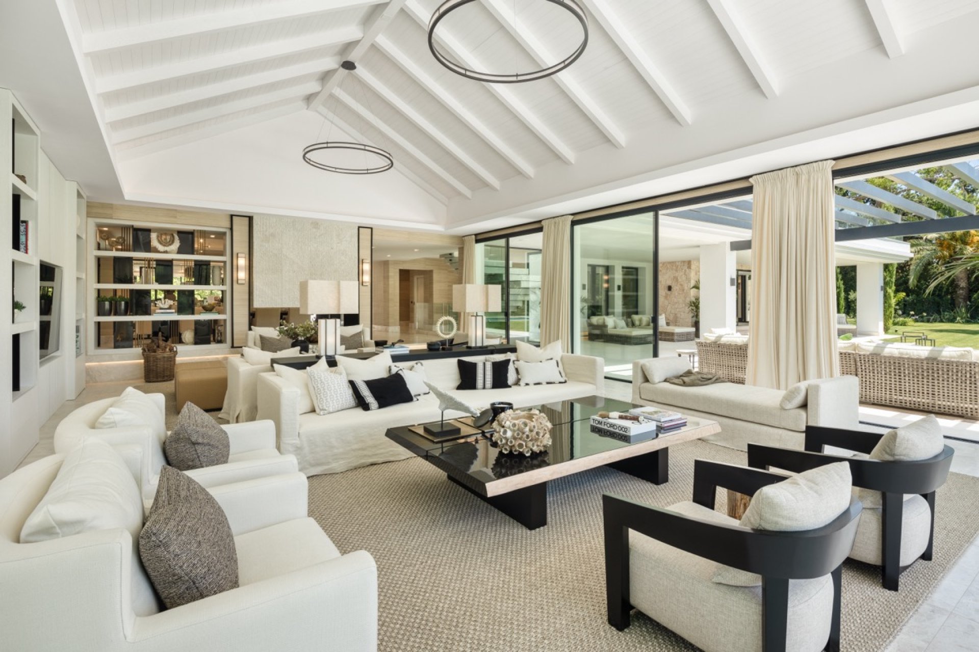 Obra nueva - Villa -
Marbella