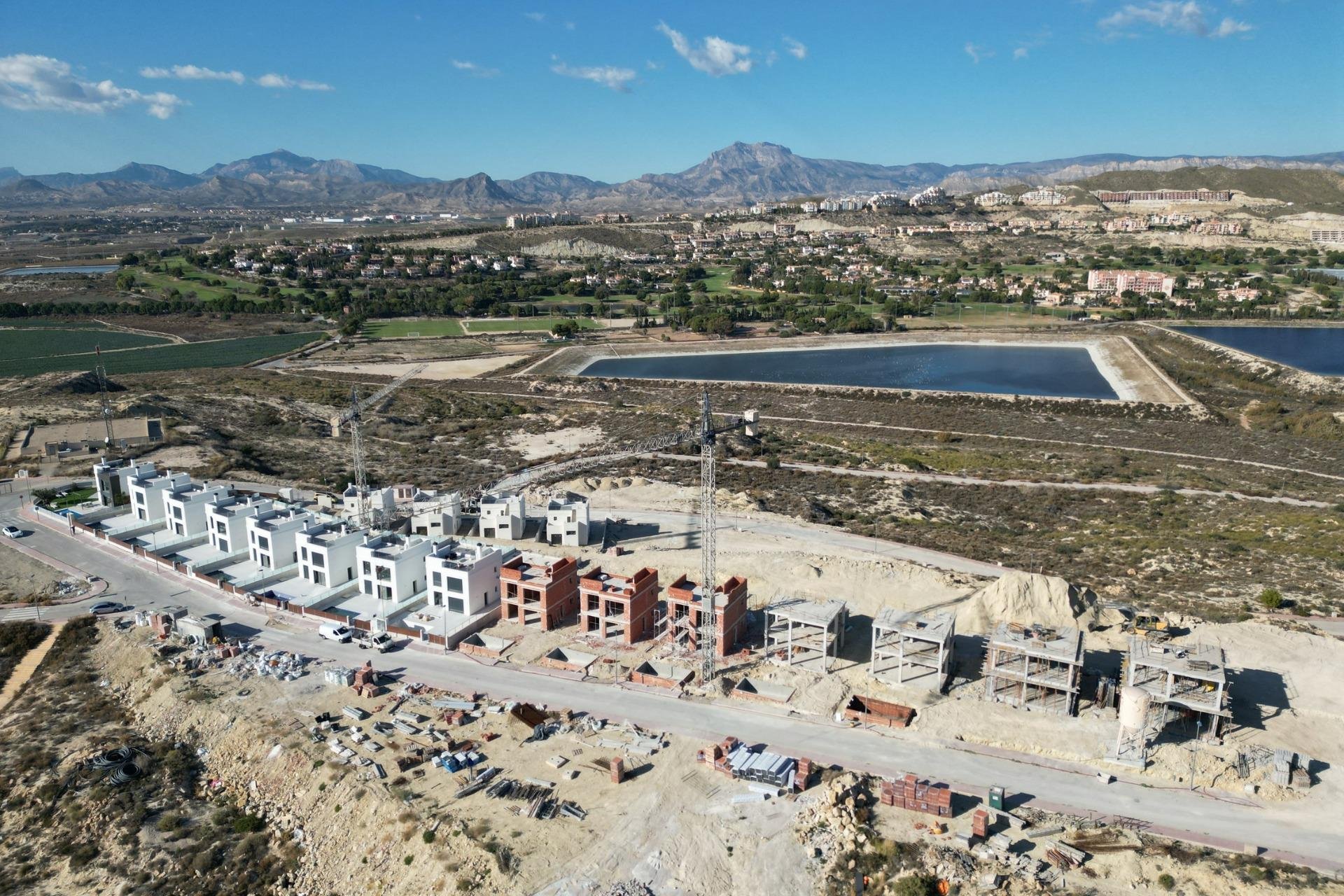 Obra nueva - Villa -
Muchamiel - Mutxamel