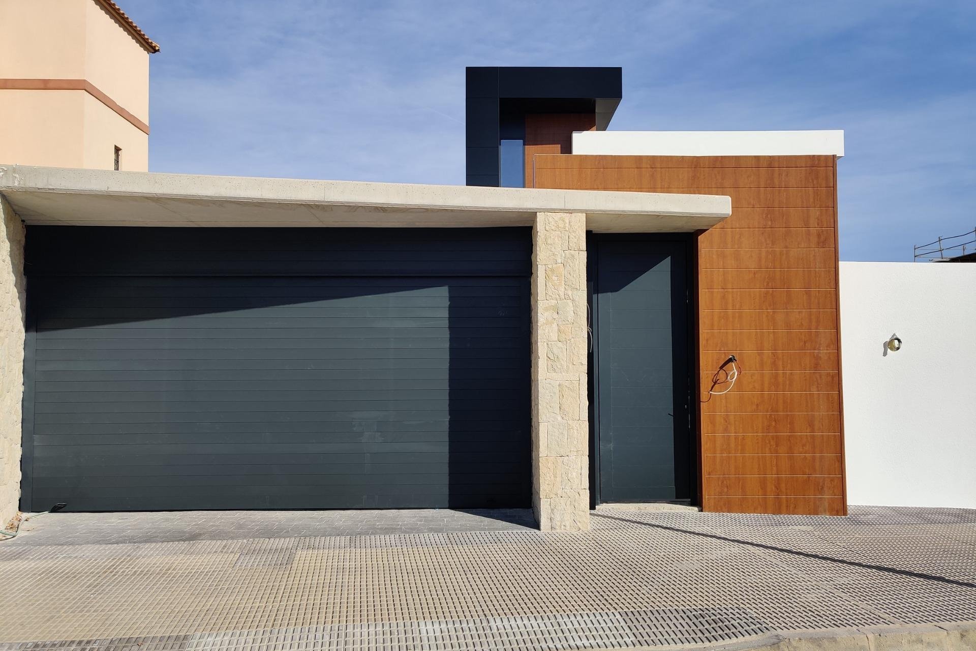 Obra nueva - Villa -
Orihuela Costa - La Zenia