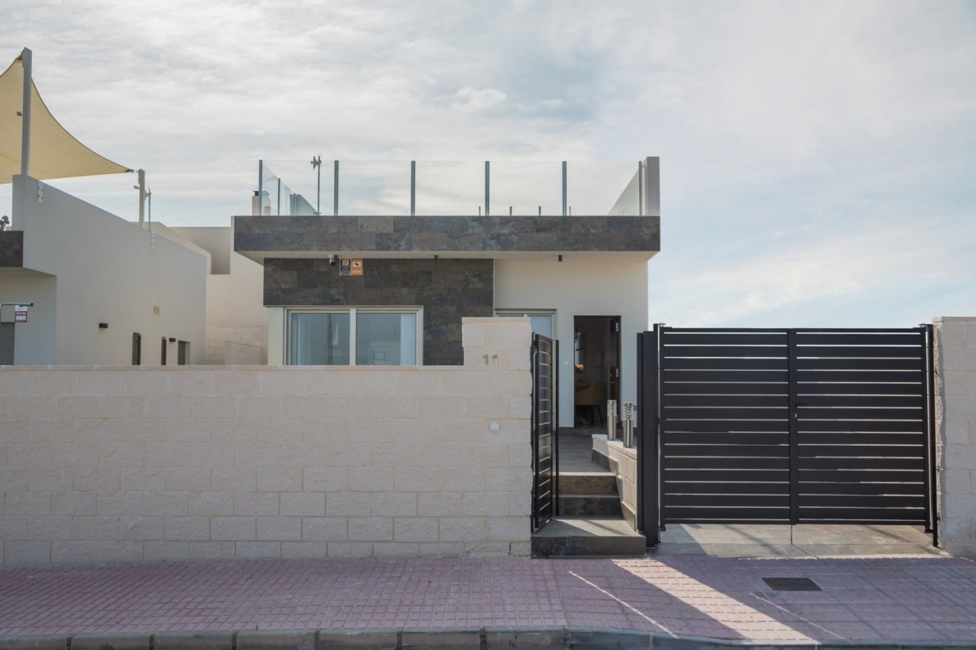 Obra nueva - Villa -
Orihuela Costa - PAU 8