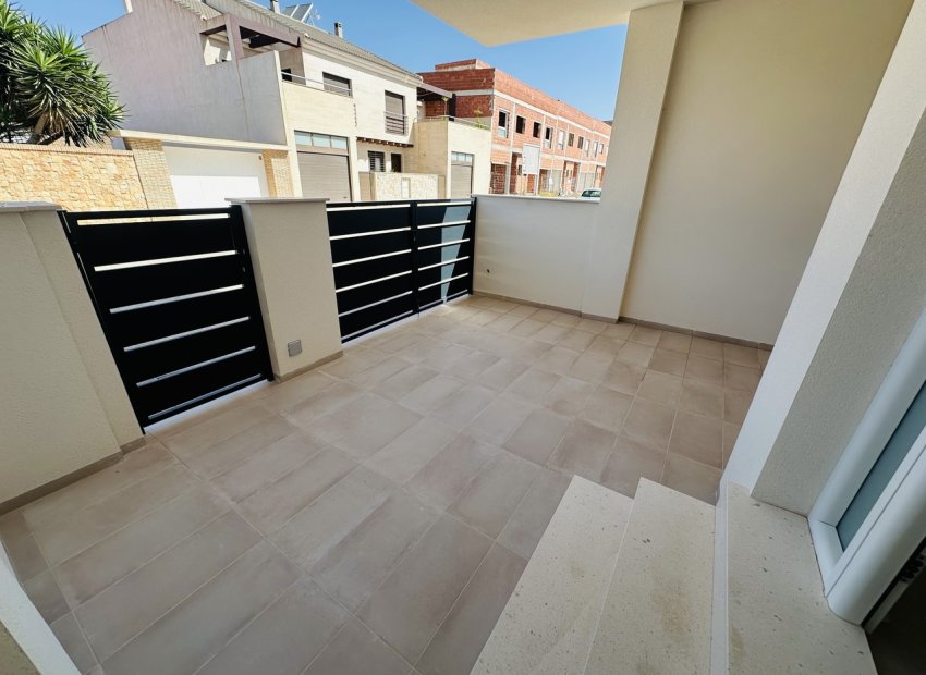 Obra nueva - Villa -
Pilar de la Horadada