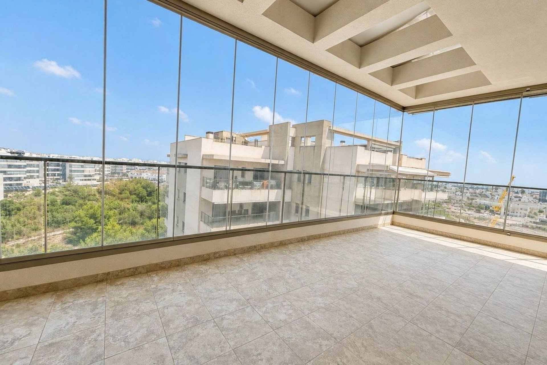 Penthouse with ocean views and a rooftop terrace in Orihuela Costa