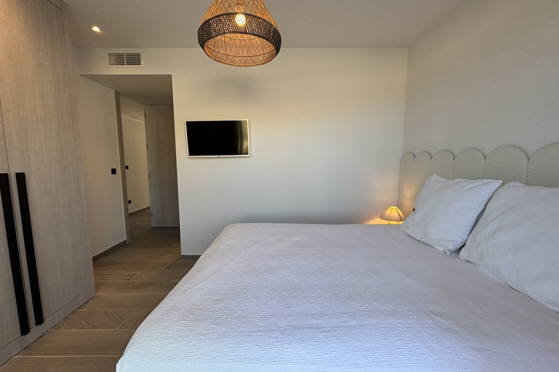 Piso en planta baja en La Finca Golf con jardín privado