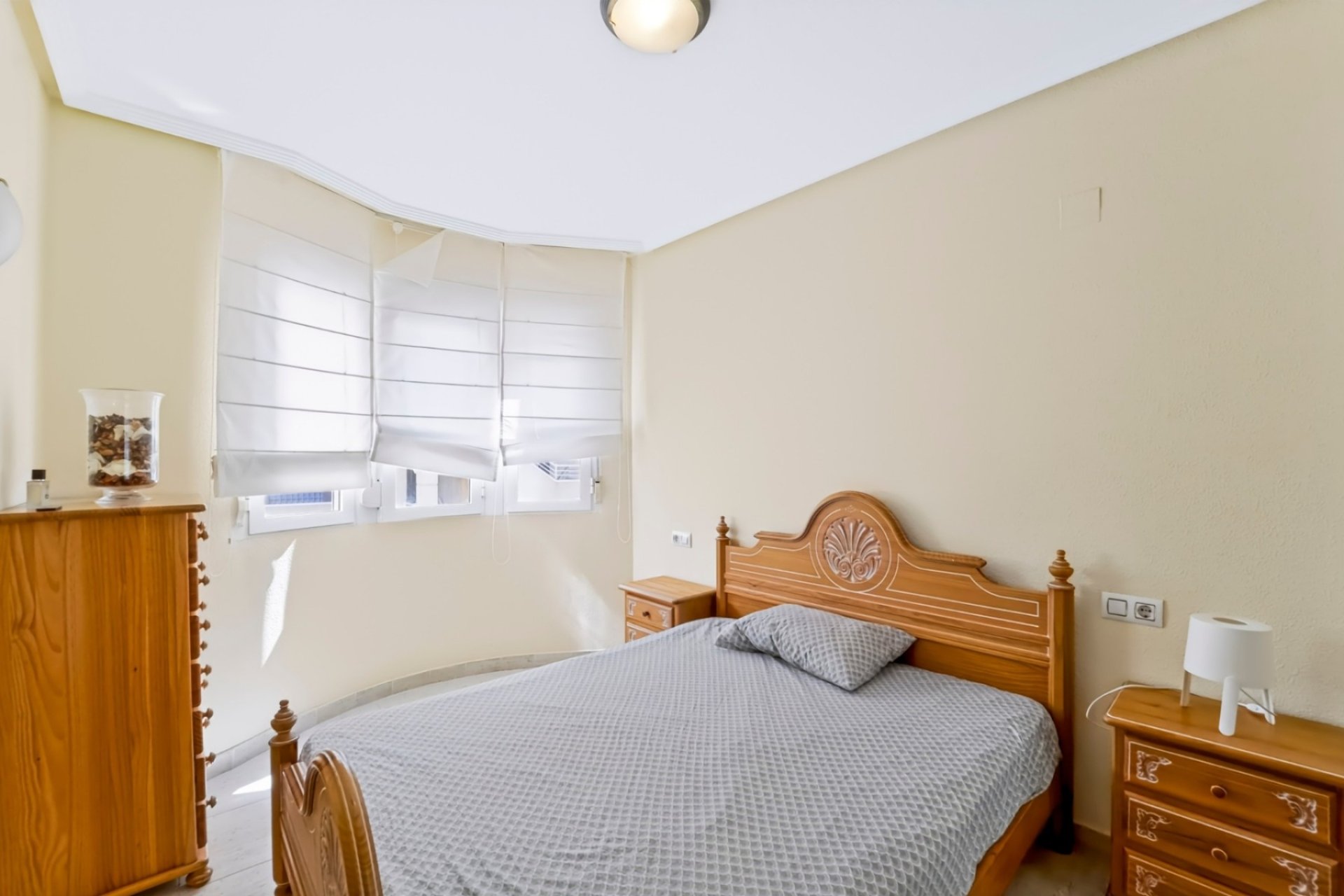 Piso en venta en Guardamar del Segura con piscina