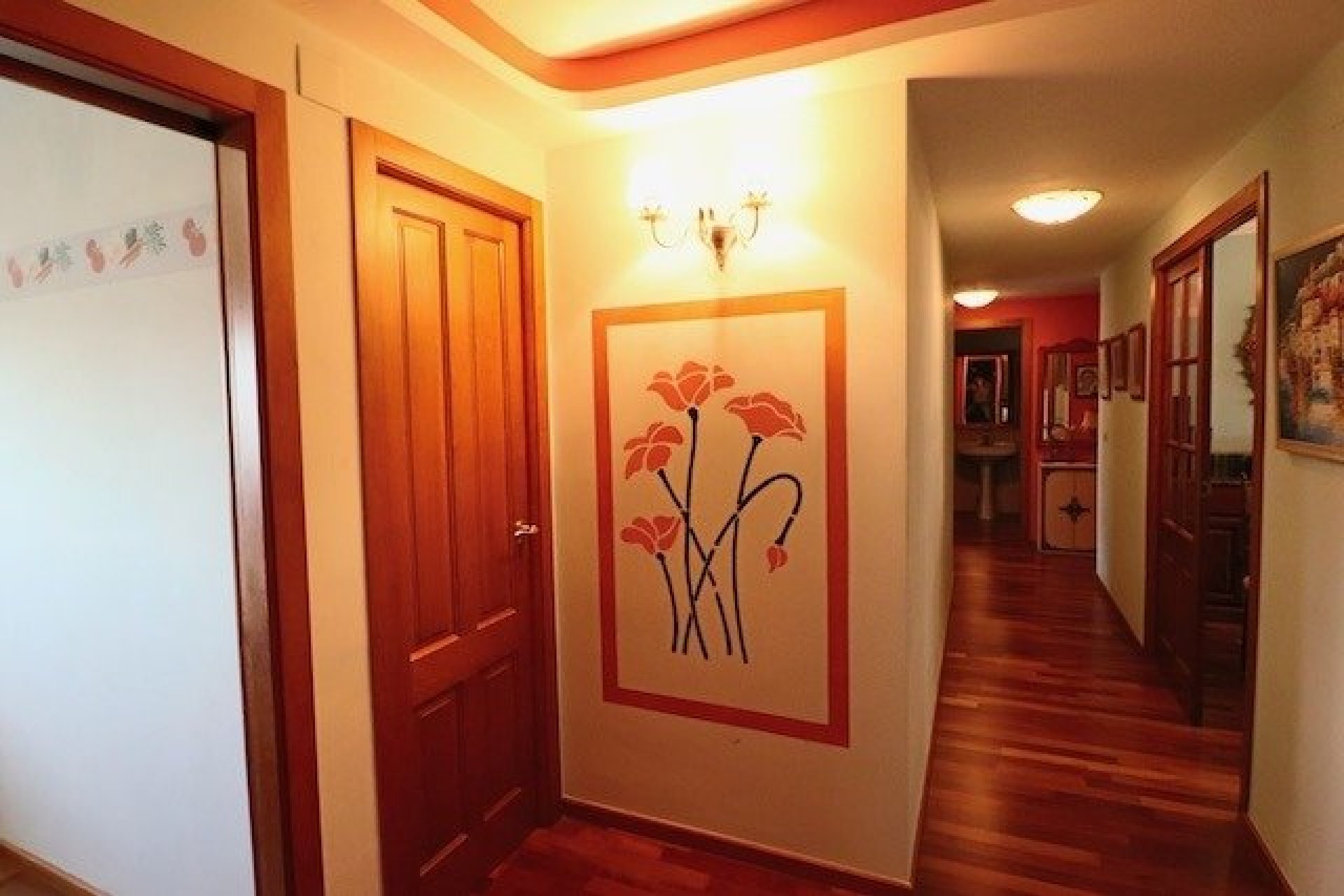 Piso reformado con vistas al mar, 3 dormitorios, piscina en Benidorm