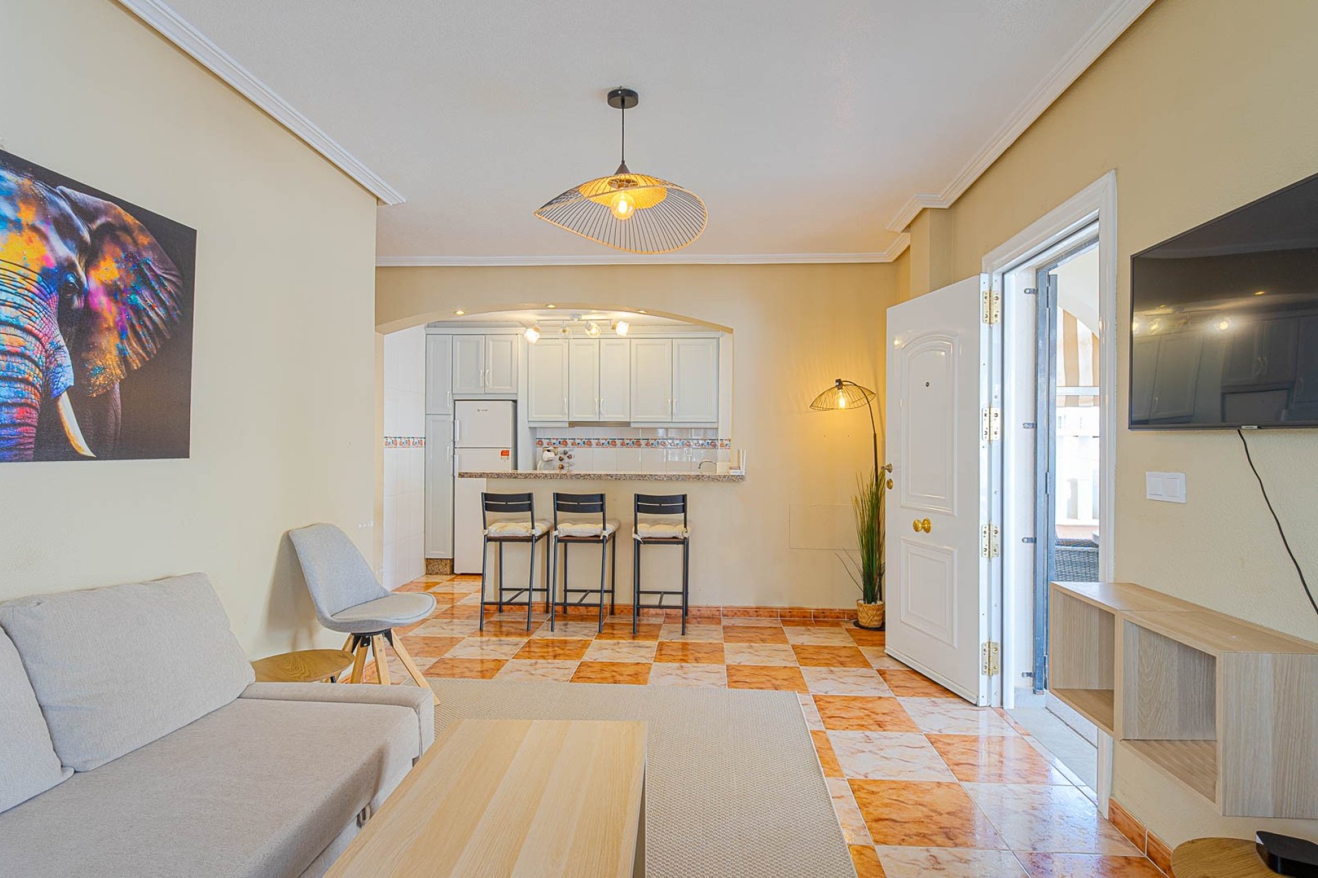 Quatro villa with solarium and pool in Lomas Cabo Roig