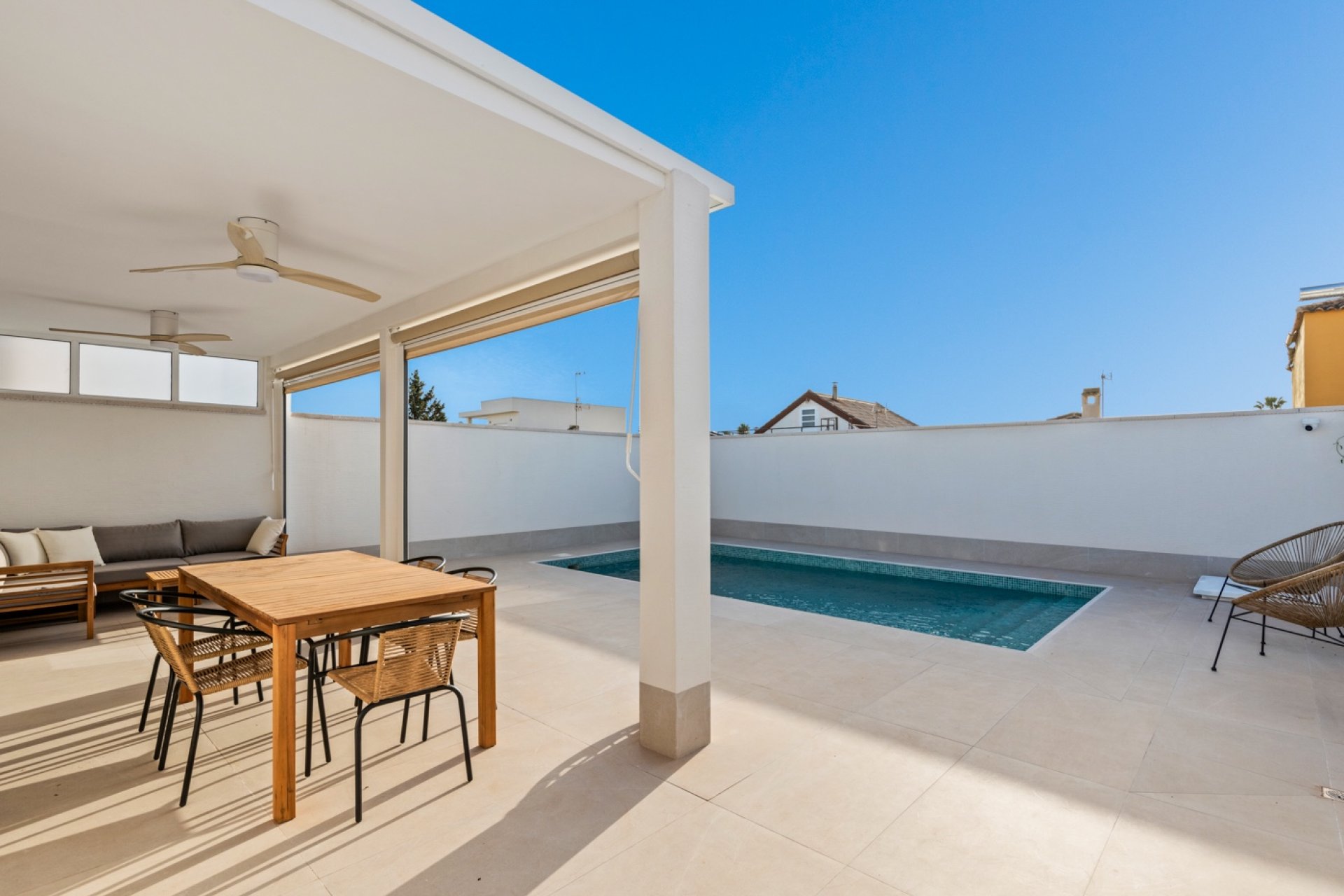 Renovated villa with private pool and garden in Torrevieja, Costa Blanca