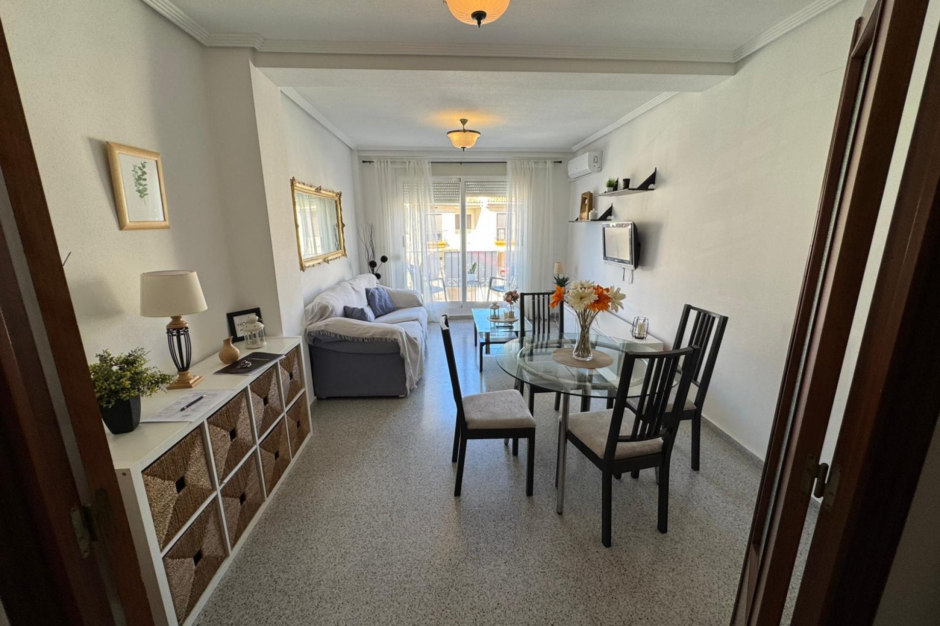 Resale - Apartamento -
San Miguel de Salinas