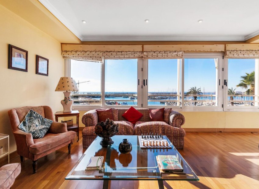 Resale - Apartamento -
Torrevieja - CLUB NAUTICO TORREVIEJA