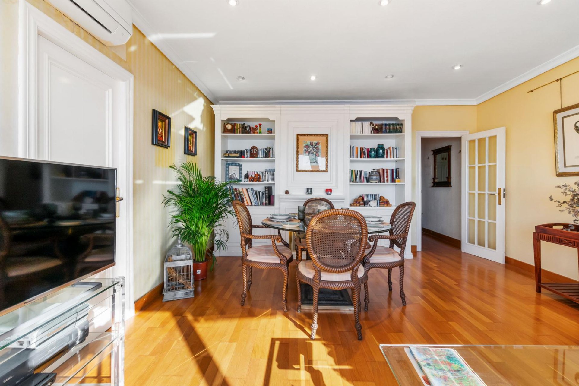 Resale - Apartamento -
Torrevieja - CLUB NAUTICO TORREVIEJA