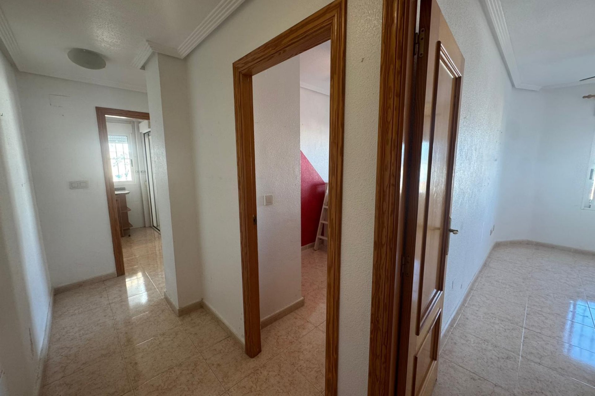 Resale - Apartamento -
Torrevieja - La Mata