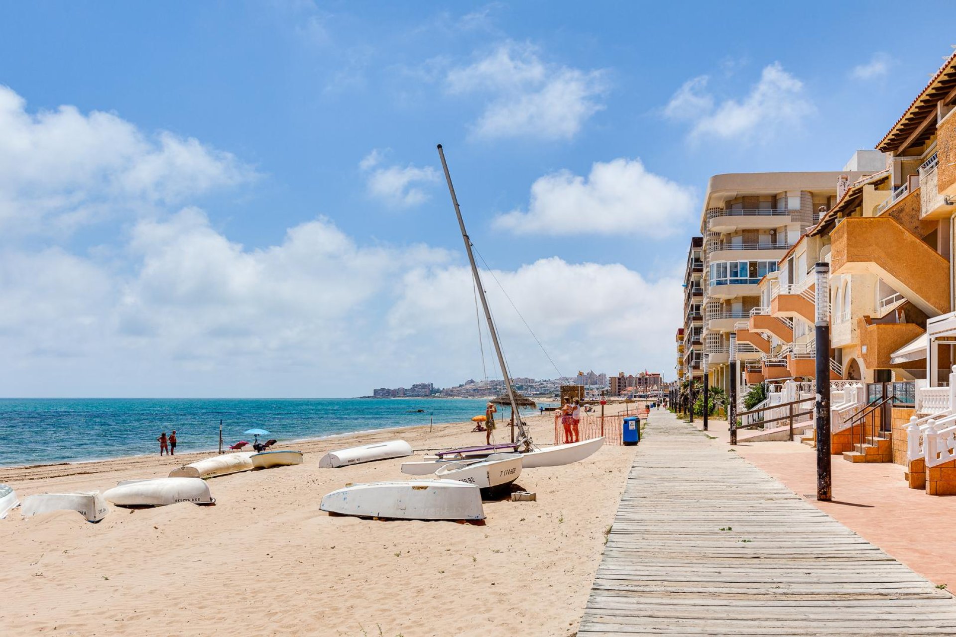 Resale - Apartamento -
Torrevieja - La Mata