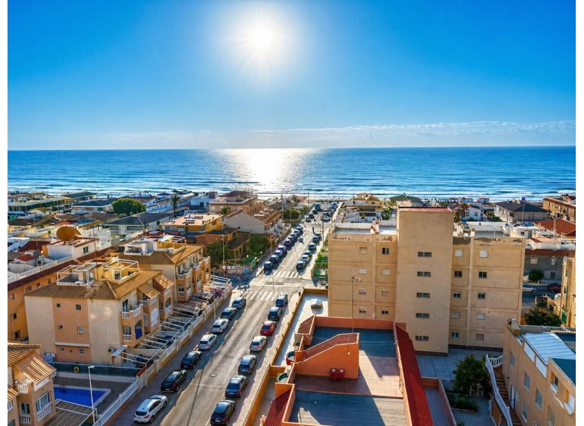 Resale - Apartamento -
Torrevieja - La Mata