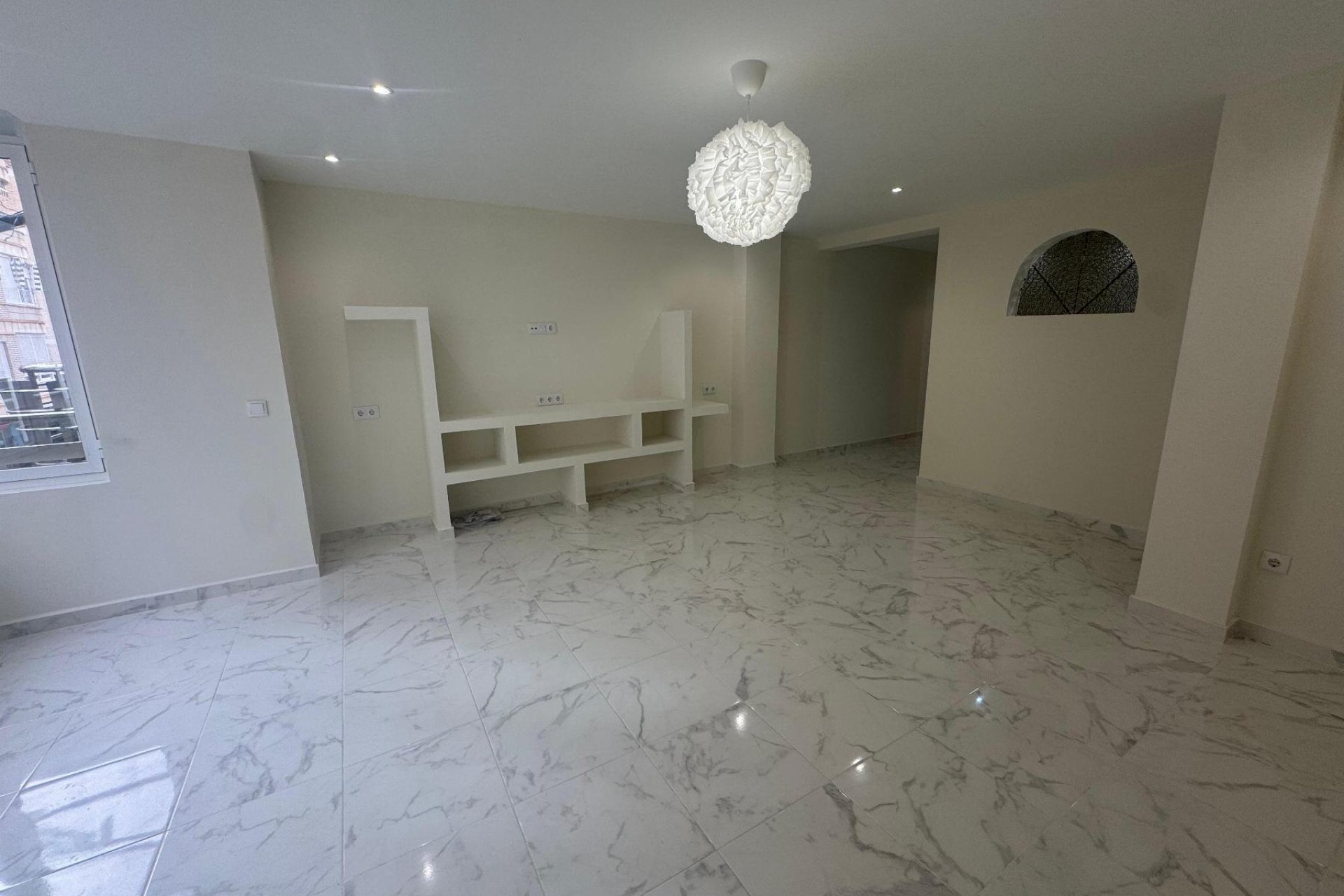 Resale - Apartamento -
Torrevieja - Muelle Pesquero