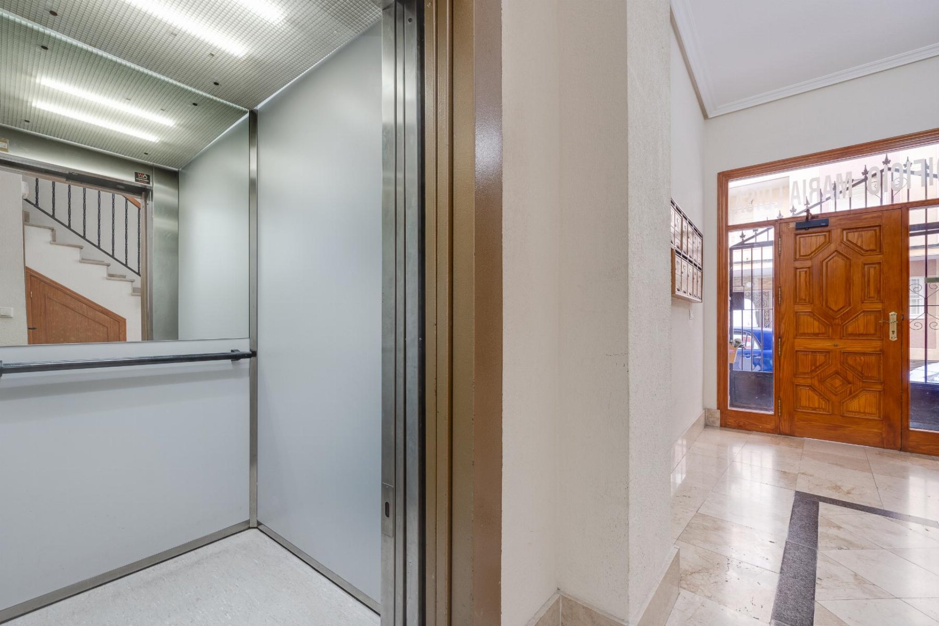 Resale - Apartamento -
Torrevieja - Parque de Las Naciones