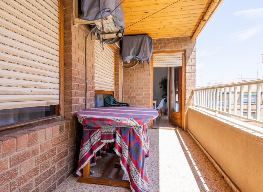 Resale - Apartamento -
Torrevieja - playa de los naufragos