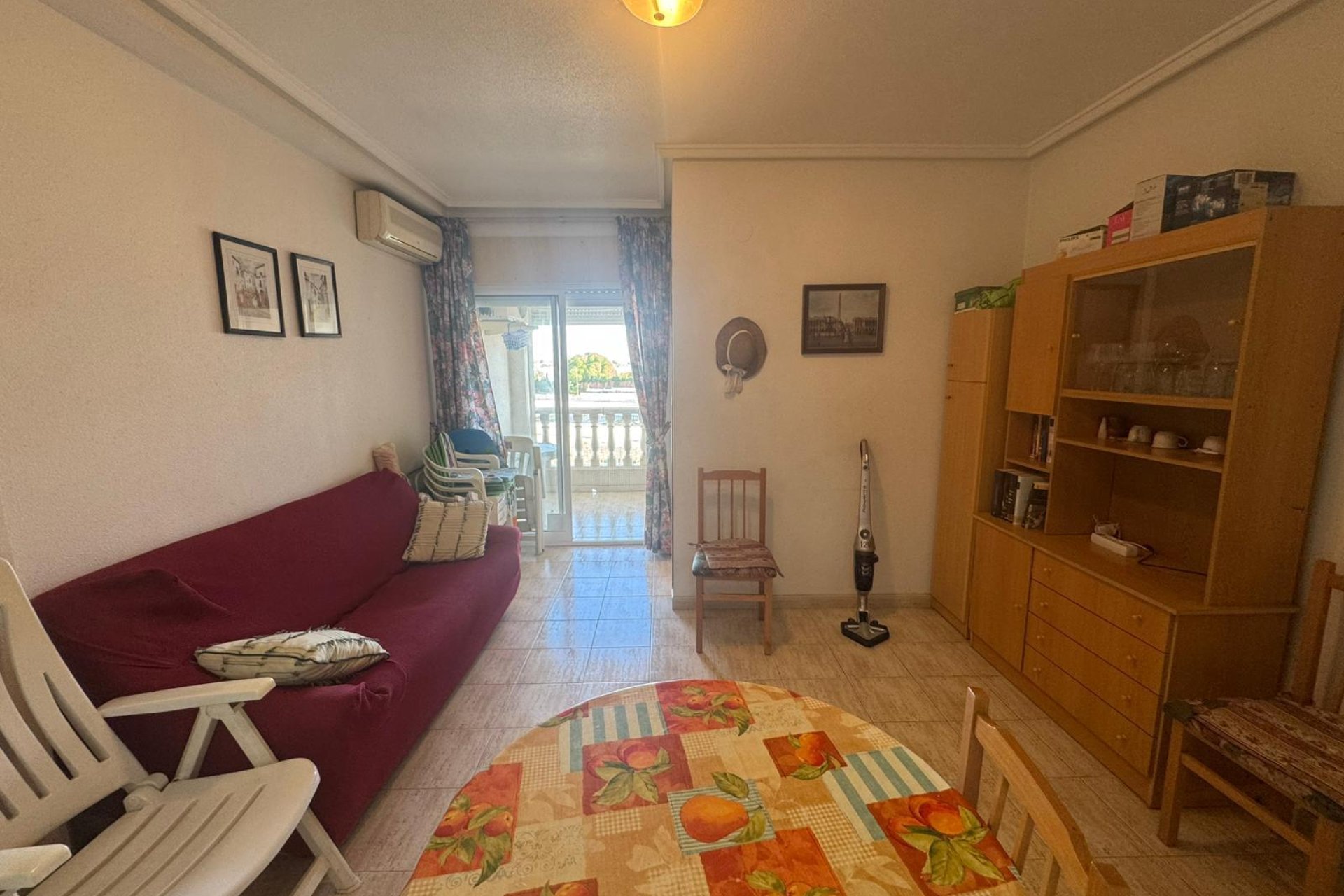 Resale - Apartamento -
Torrevieja - Playa del Acequión
