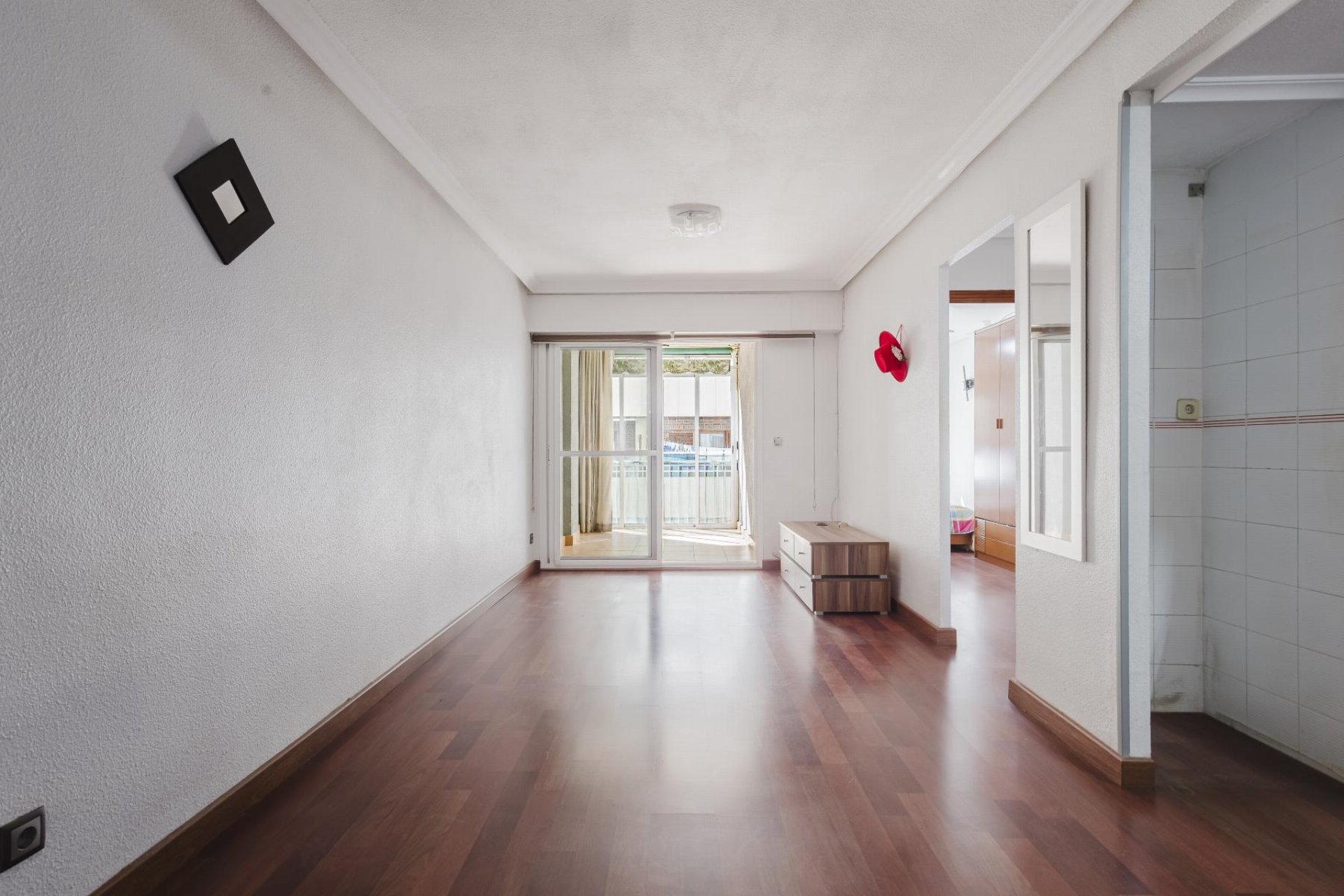Resale - Apartamento -
Torrevieja - Playa del Acequión