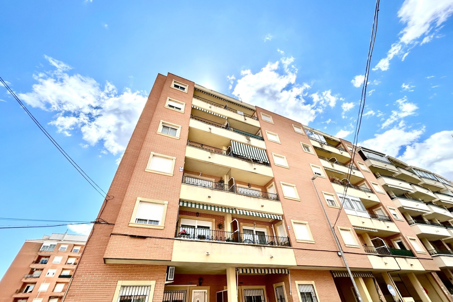 Resale - Apartment -
Almoradí