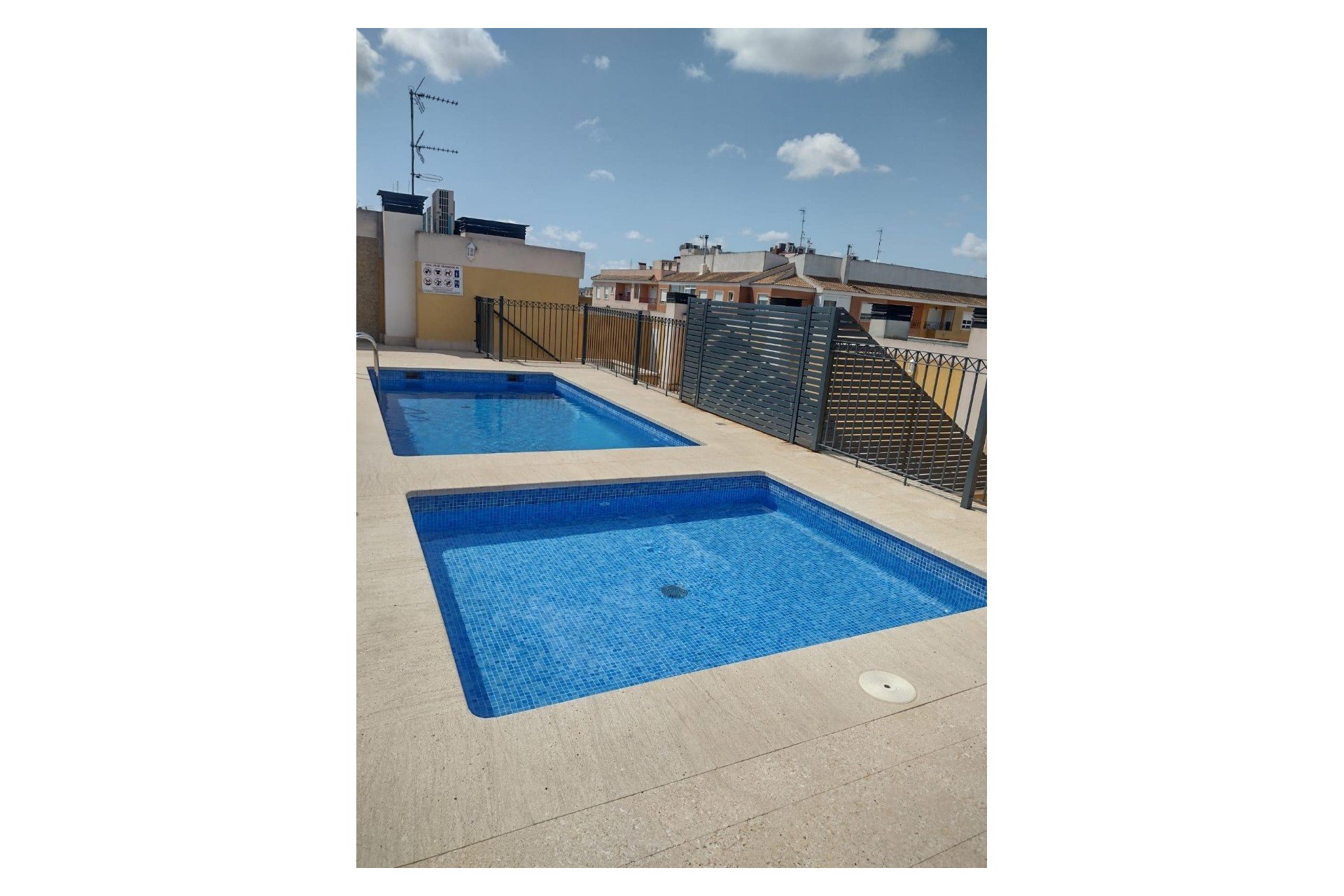 Resale - Apartment -
Almoradí