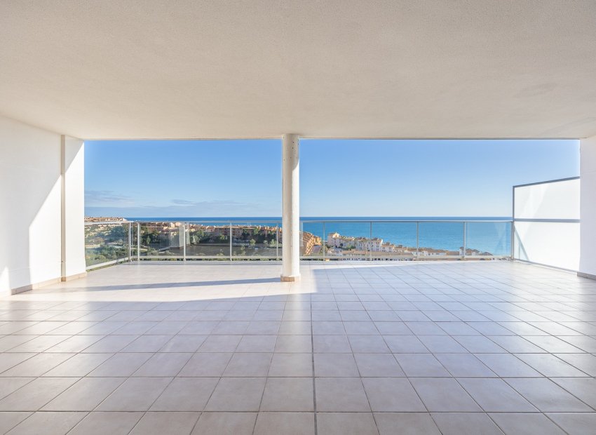 Resale - Apartment -
Altea