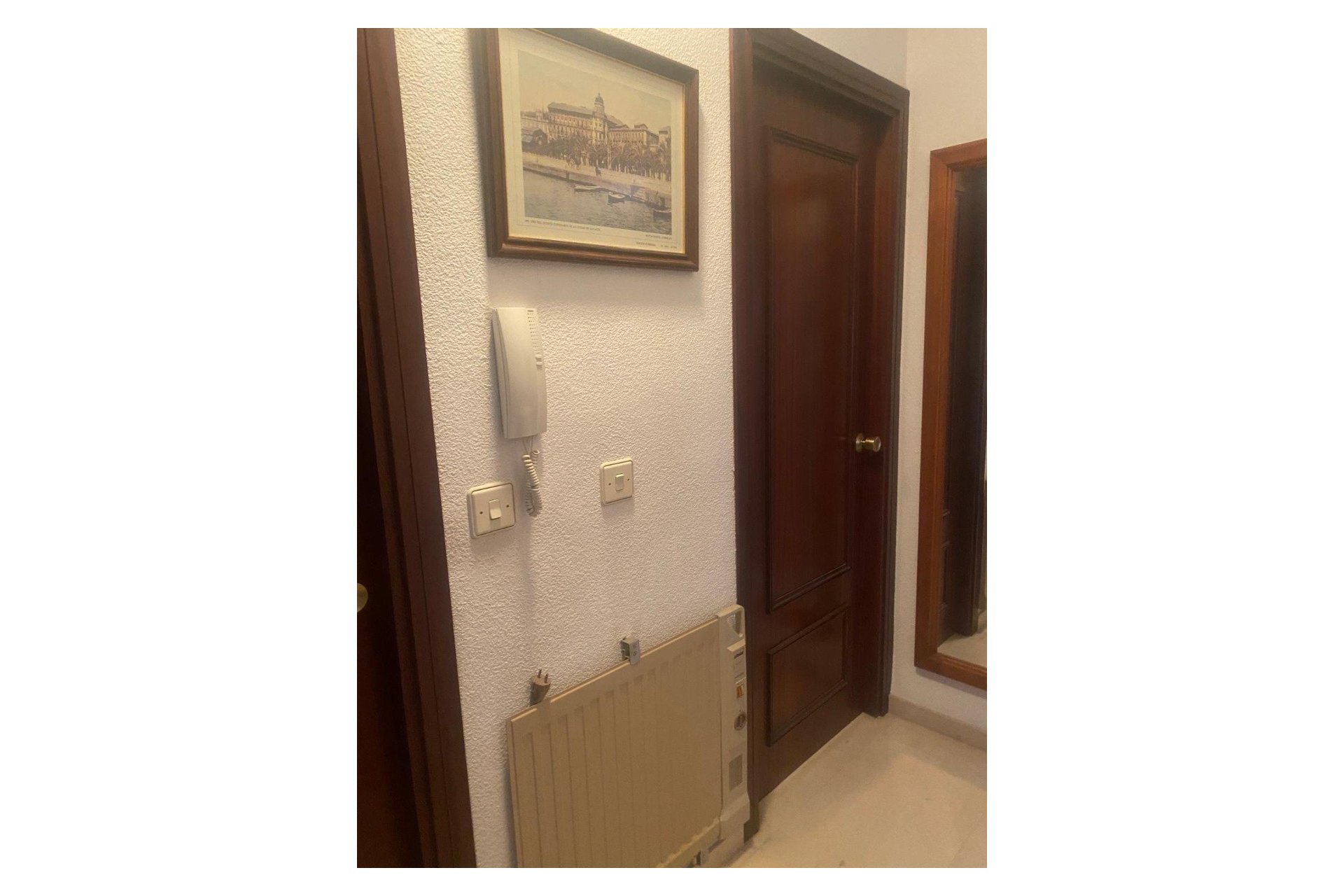 Resale - Apartment -
Benidorm - Levante