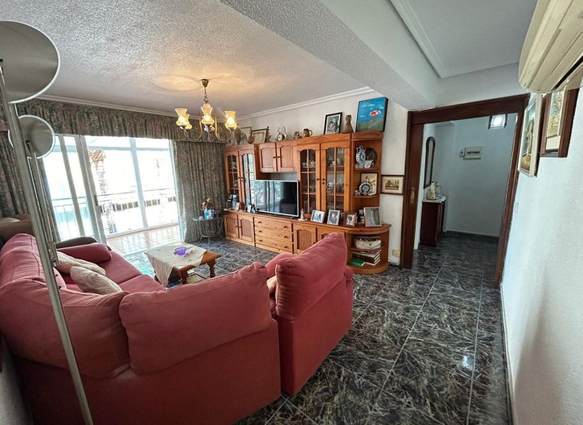 Resale - Apartment -
Benidorm - Levante