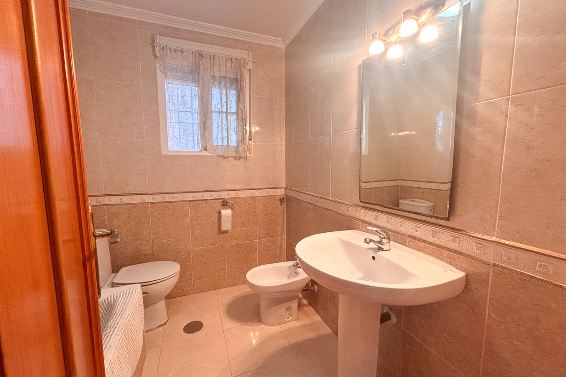 Resale - Apartment -
Cabo Roig