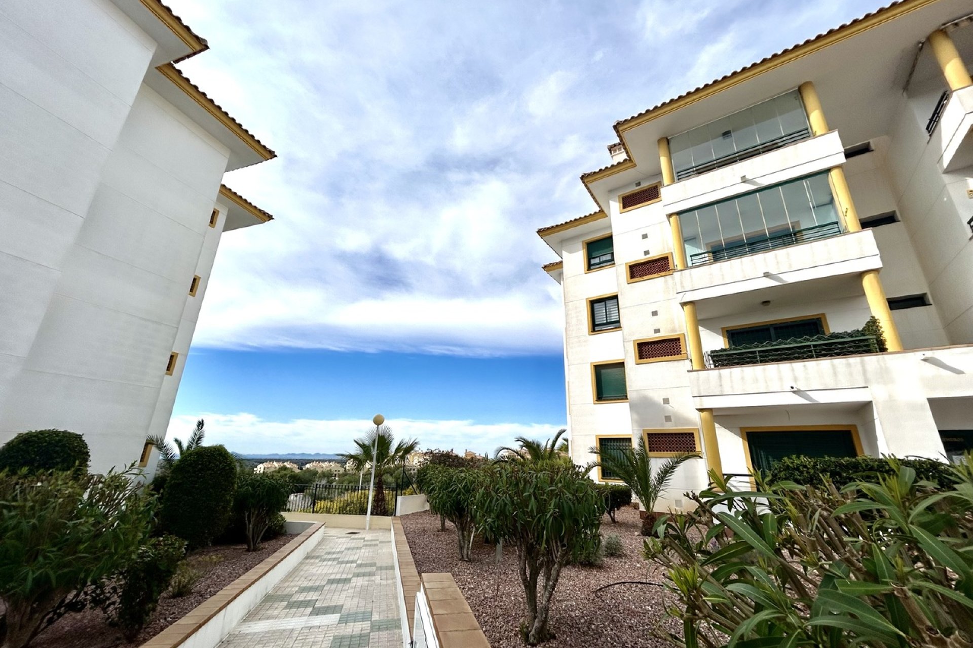 Resale - Apartment -
Campoamor R-5