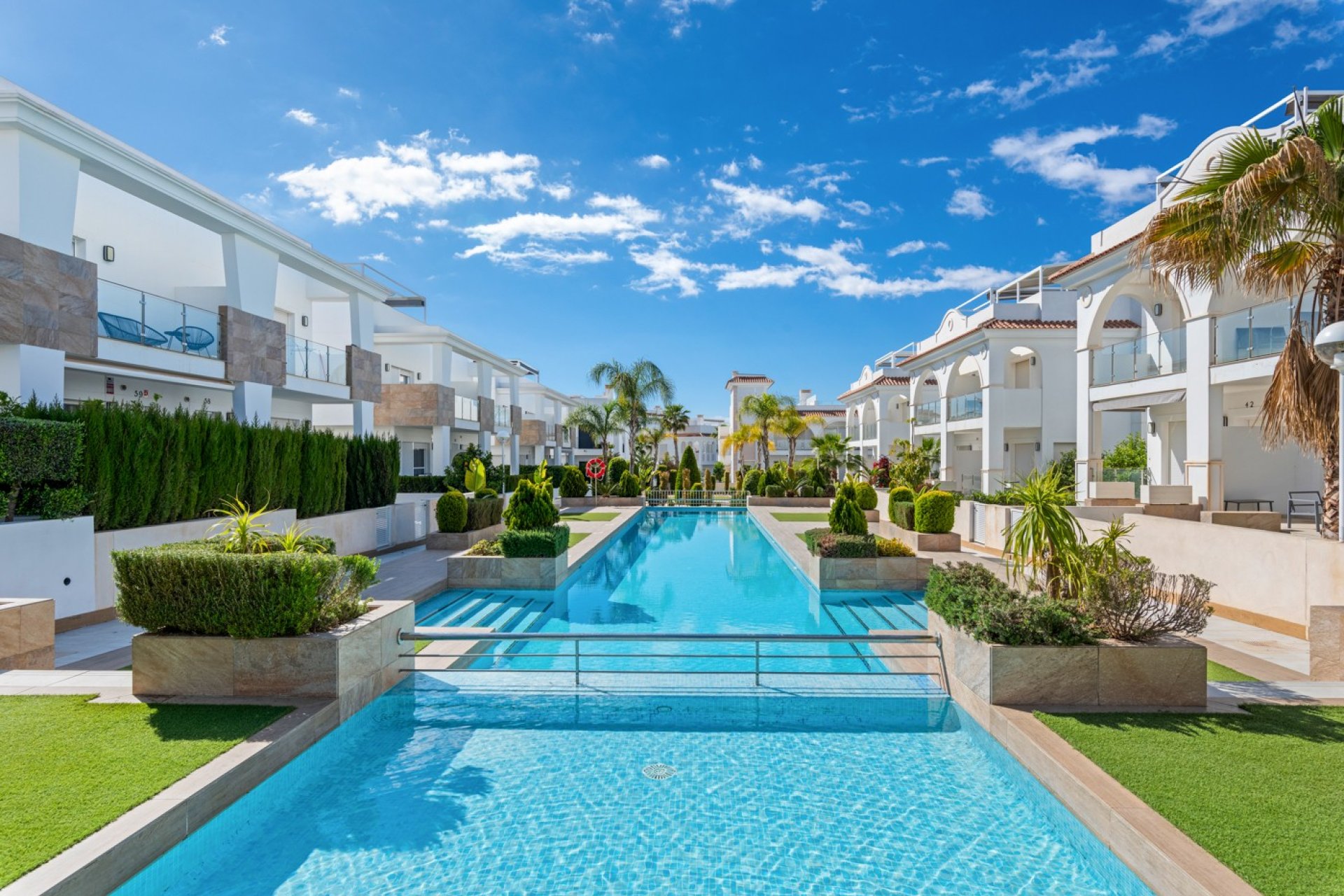 Resale - Apartment -
Ciudad Quesada