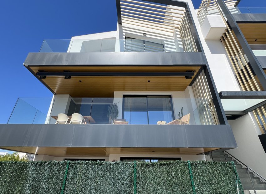 Resale - Apartment -
Dehesa De Campoamor - Las Colinas Golf Resort