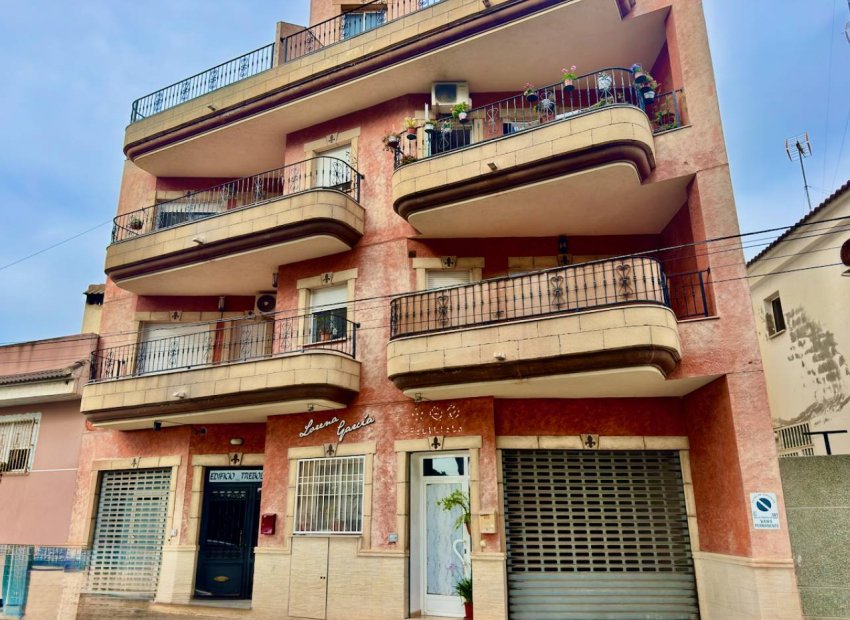 Resale - Apartment -
Formentera del Segura