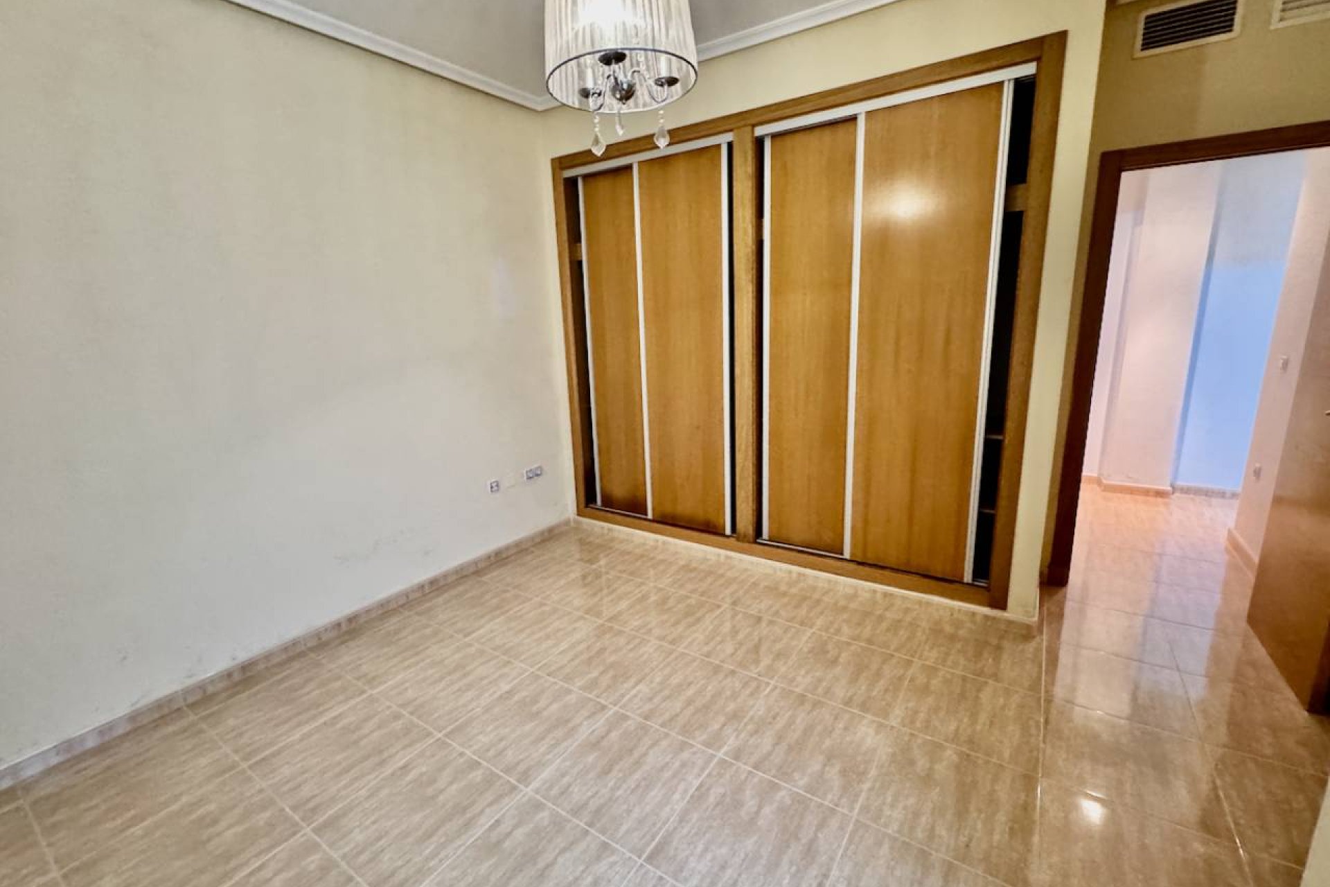 Resale - Apartment -
Formentera del Segura