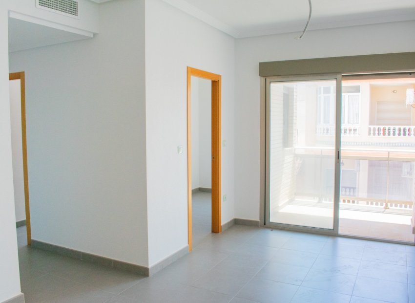 Resale - Apartment -
Guardamar del Segura - Center