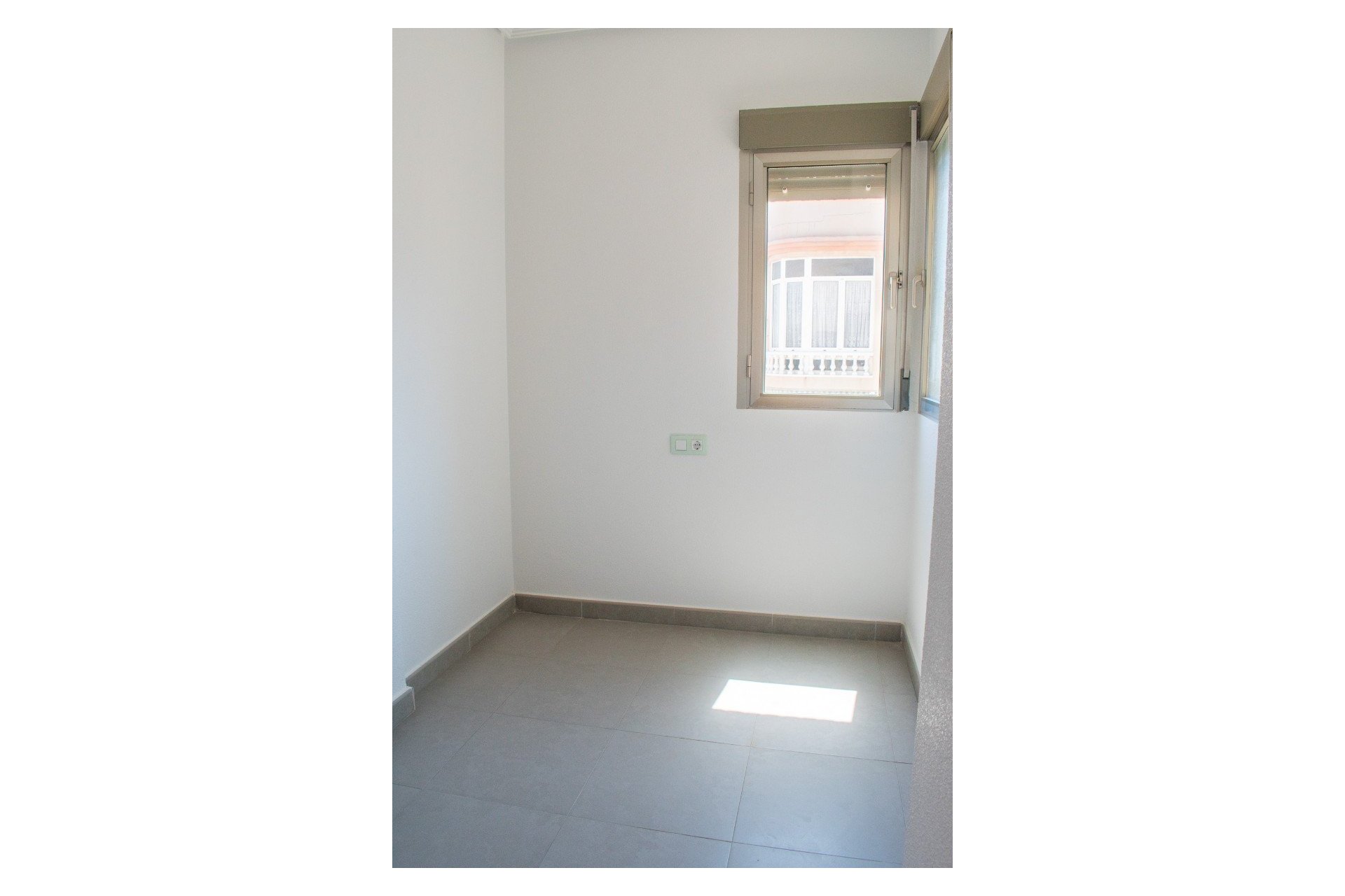 Resale - Apartment -
Guardamar del Segura - Center