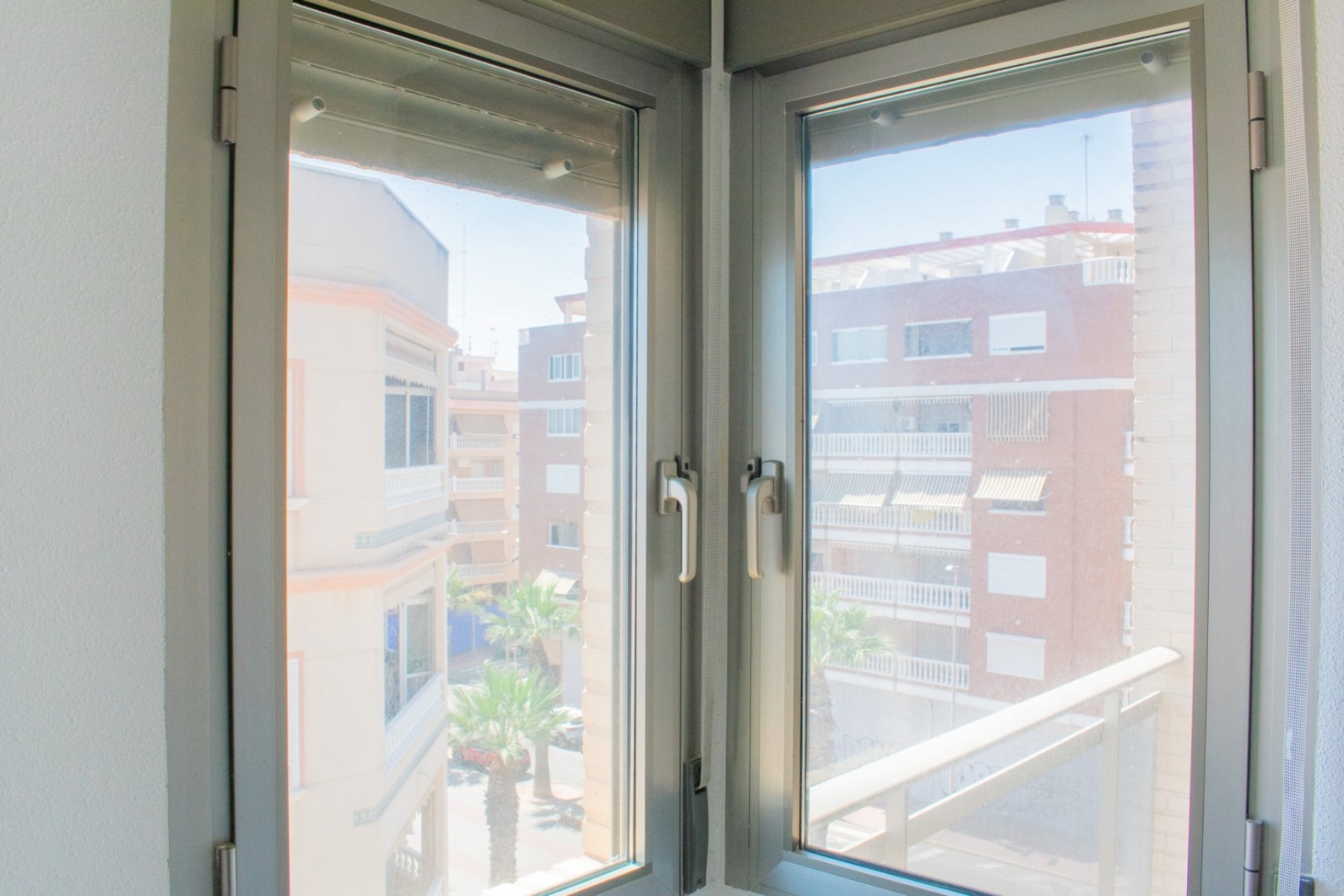 Resale - Apartment -
Guardamar del Segura - Center