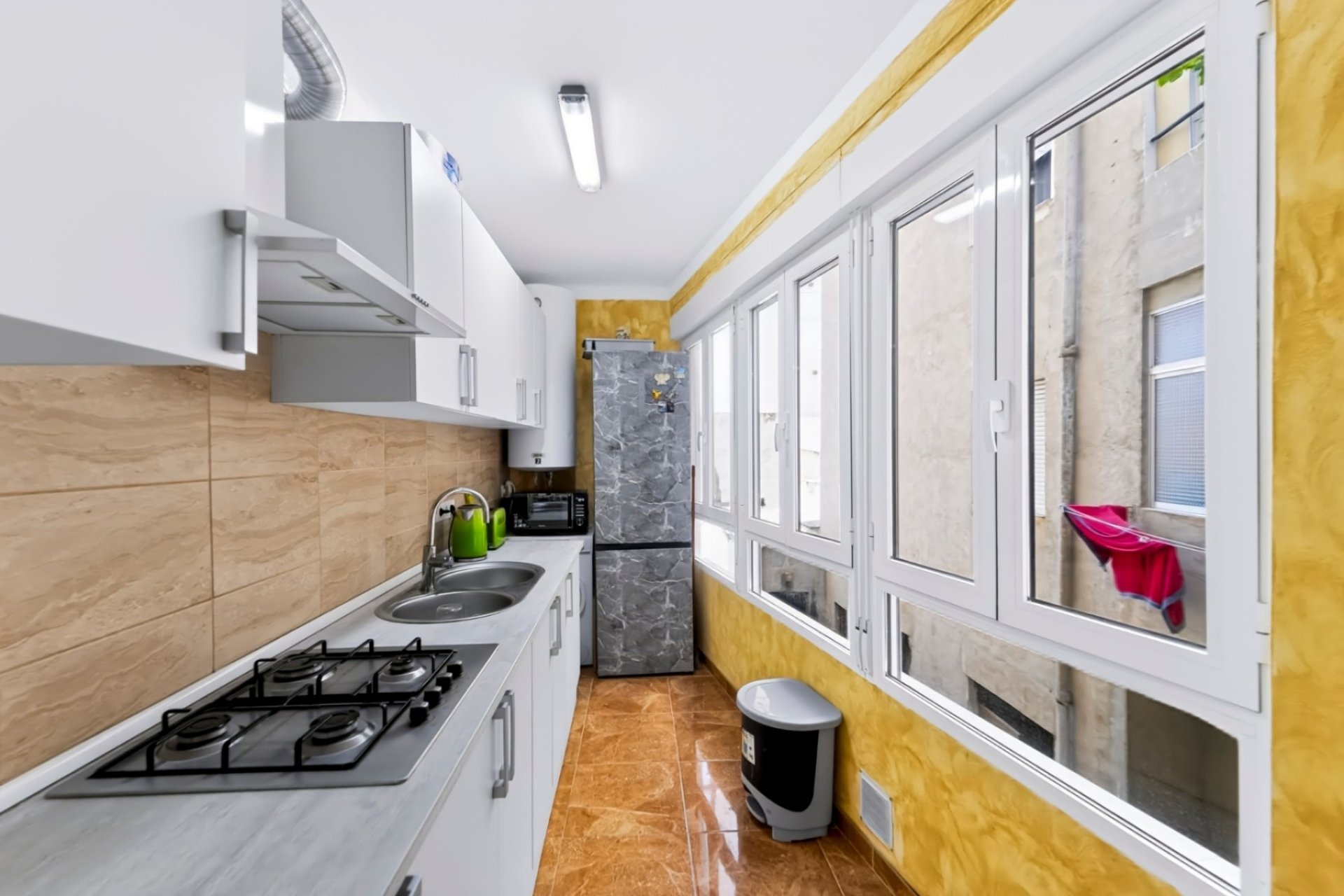 Resale - Apartment -
Guardamar del Segura - Centro