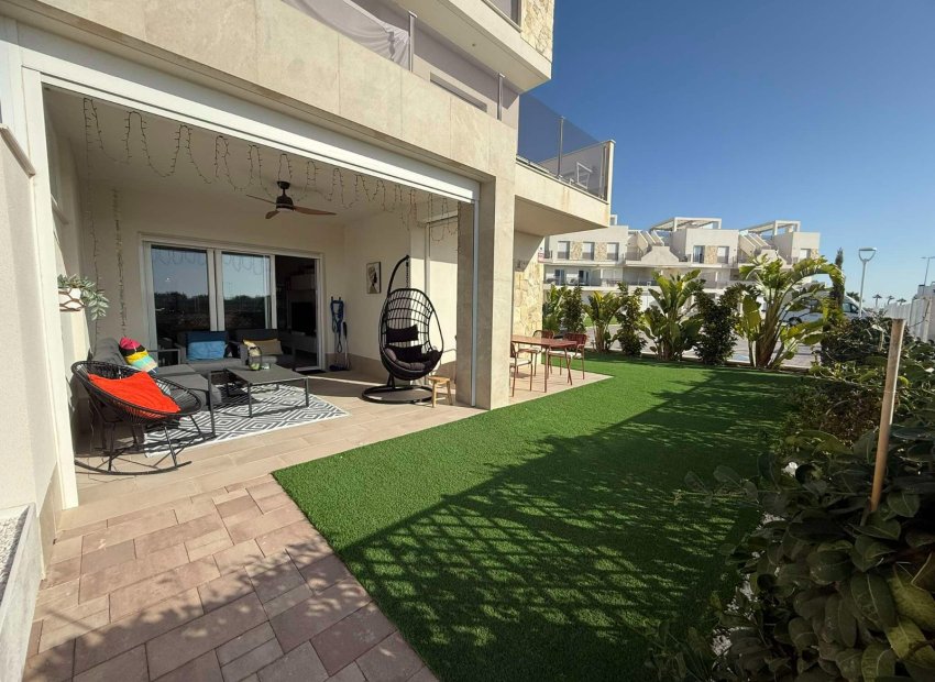 Resale - Apartment -
Guardamar del Segura - El Raso