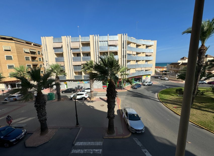 Resale - Apartment -
Guardamar del Segura - Plaza Porticada