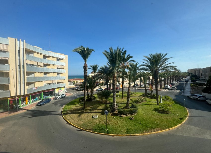 Resale - Apartment -
Guardamar del Segura - Plaza Porticada