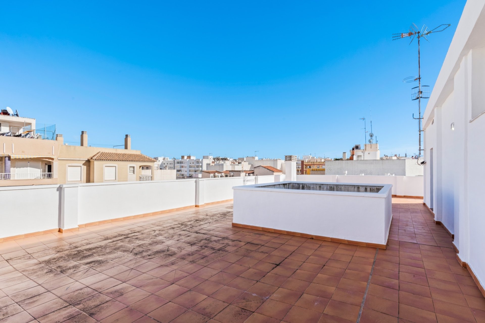 Resale - Apartment -
Guardamar del Segura - Pueblo