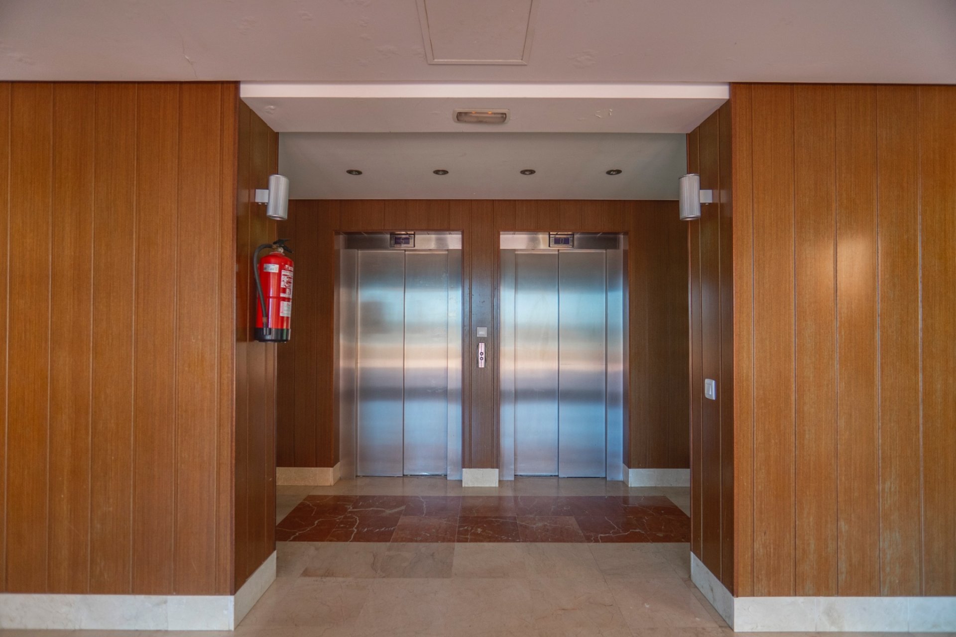 Resale - Apartment -
Guardamar del Segura - Puerto Deportivo