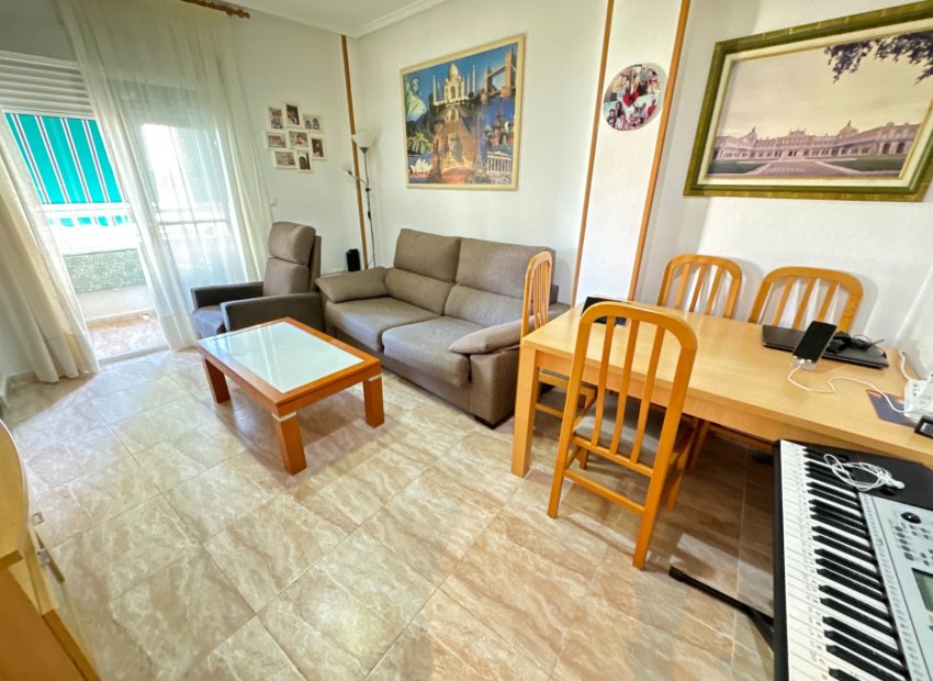 Resale - Apartment -
Guardamar del Segura