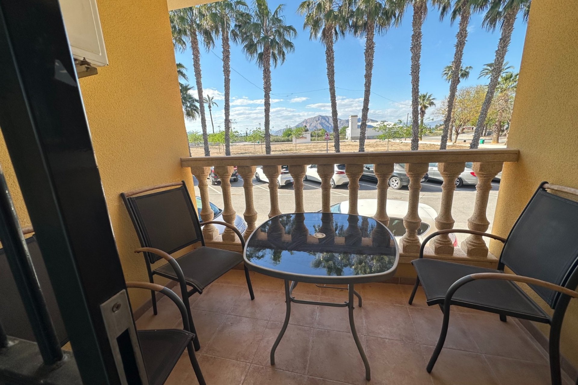 Resale - Apartment -
Jacarilla