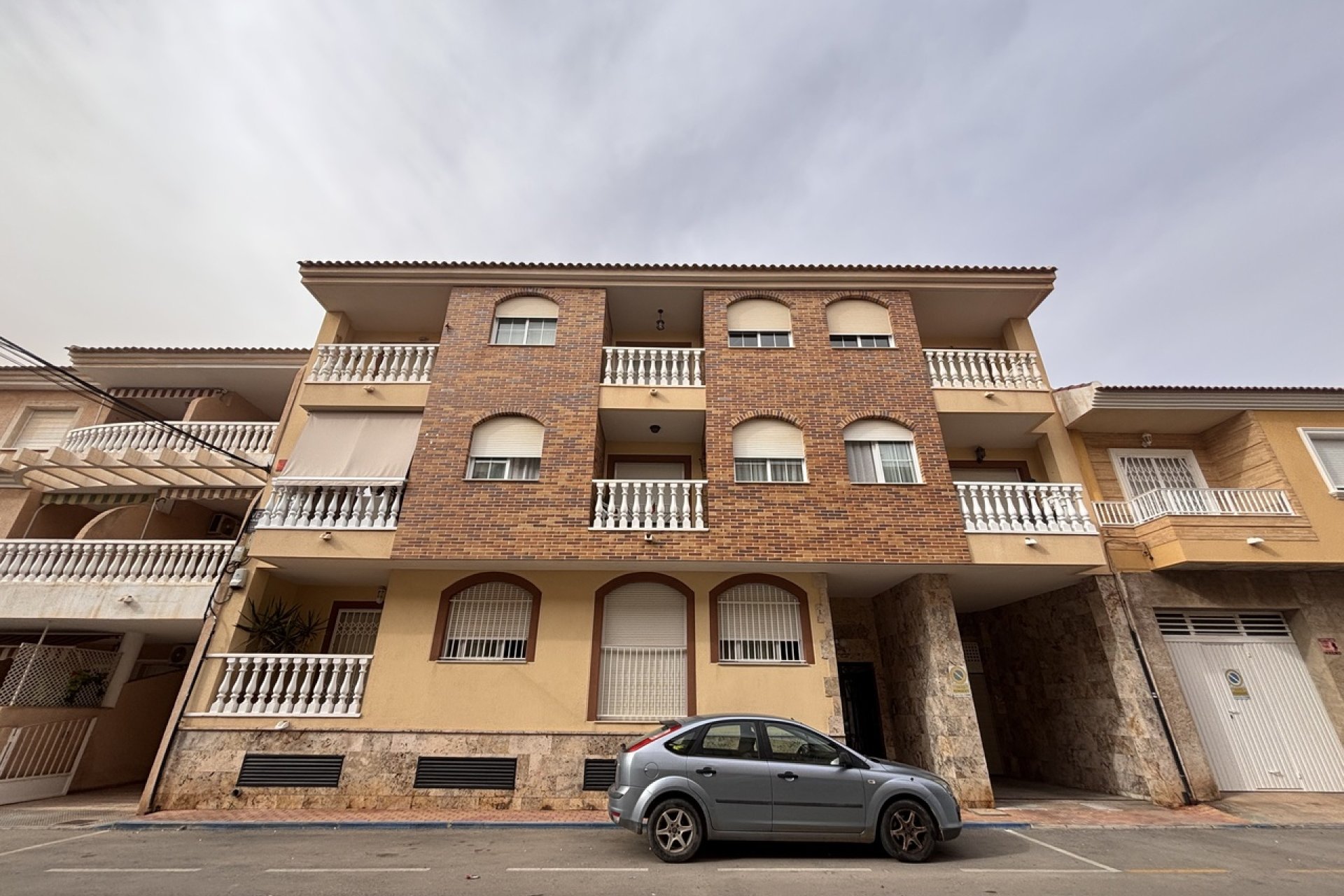 Resale - Apartment -
Lo Pagan